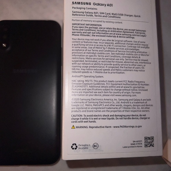 Samsung A01 Preowned phone 16GB - Picture 2 of 6